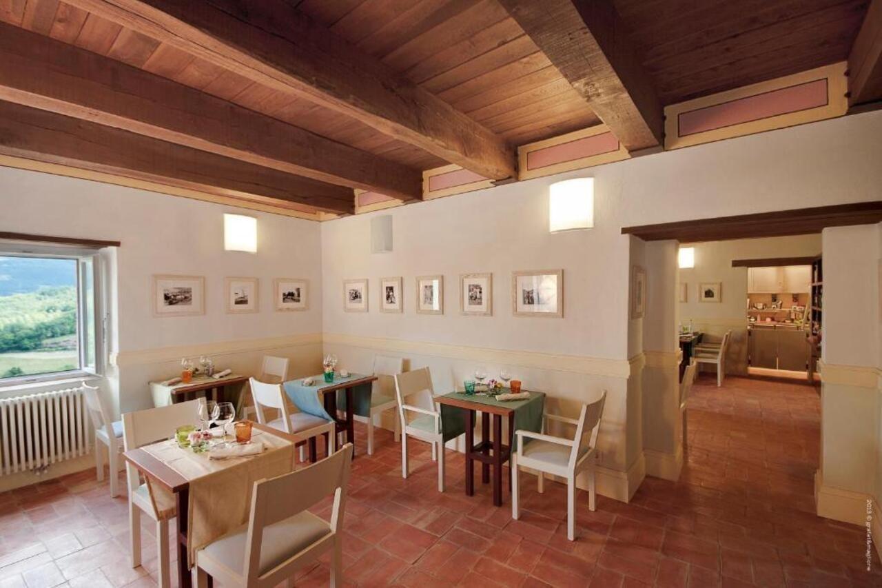 Castello Di Postignano Sellano Exterior foto